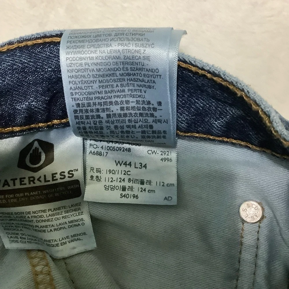 Levi’s 505 Men’s Straight Leg Jeans Blue Size 44 x 34